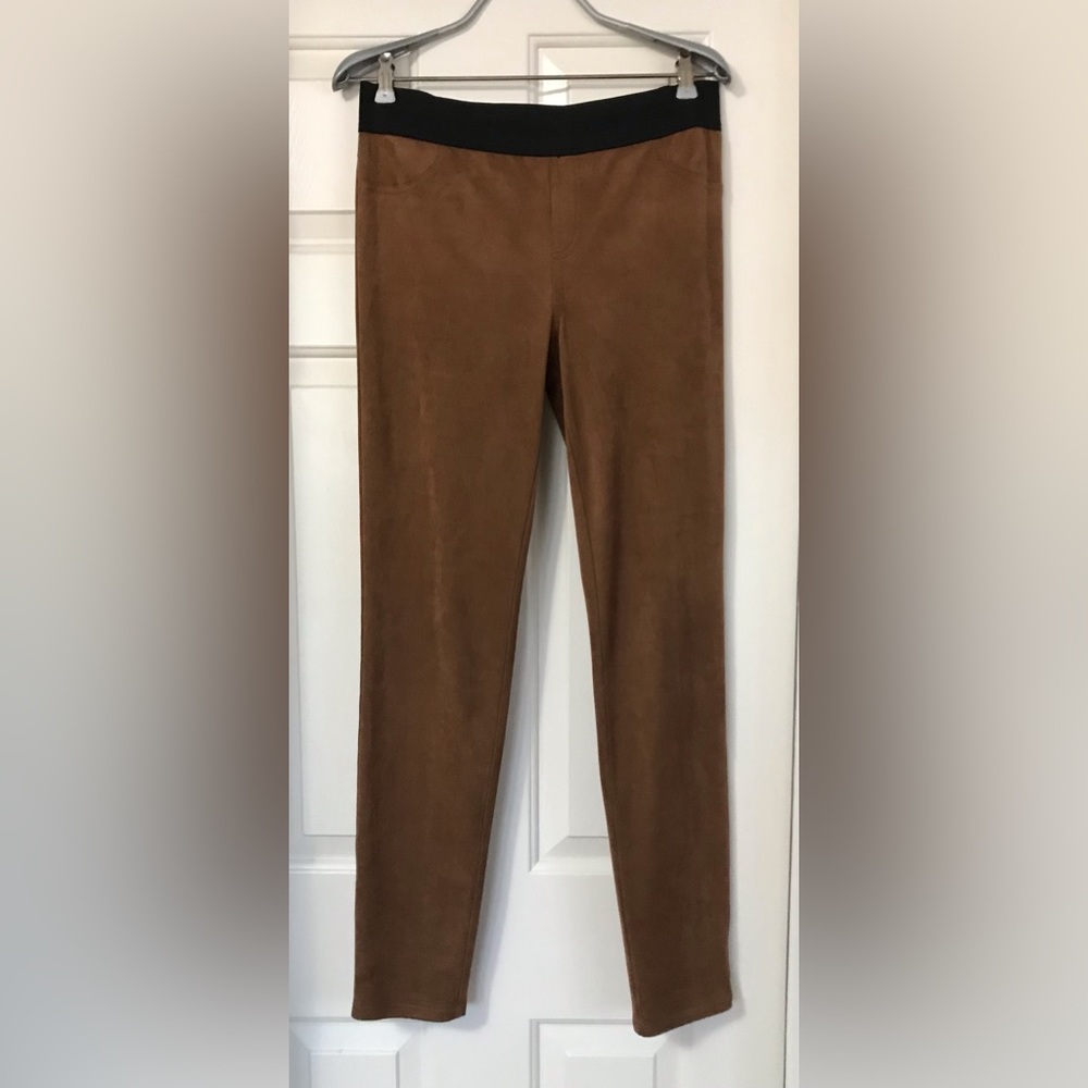 A really nice pair of faux suede skinny leg pants. With black stretch waist band